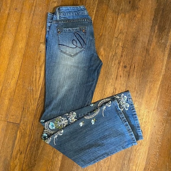 Rampage Jeans Boho Embordered Sequin Beads Flare Leg Womens Jeans Size 28 - Picture 10 of 13